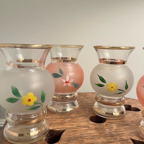 Bud vase frosted vase handpainted Elegant Floral Glass Vases - Pink and White - Picture 2 of 4